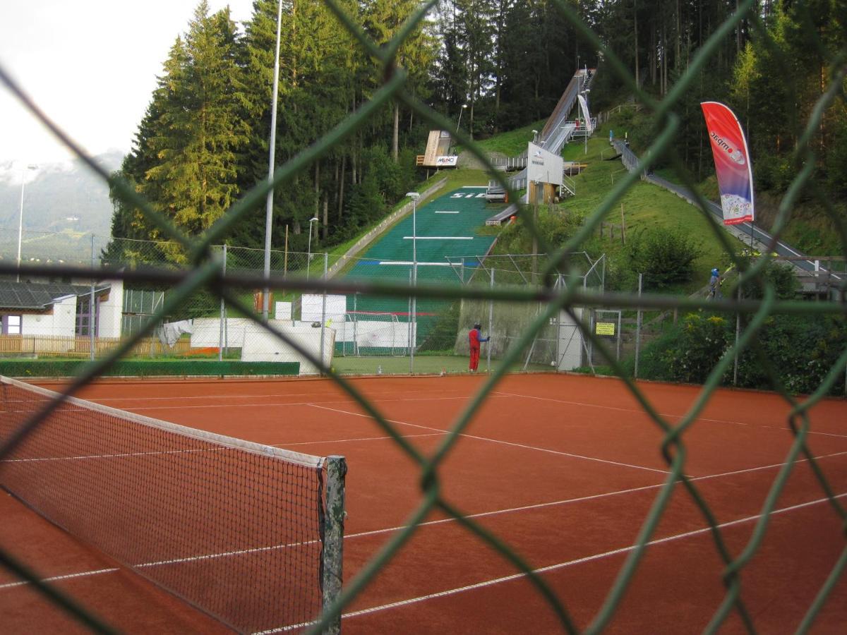 The Art & Sport Hotel Innsbruck Buitenkant foto