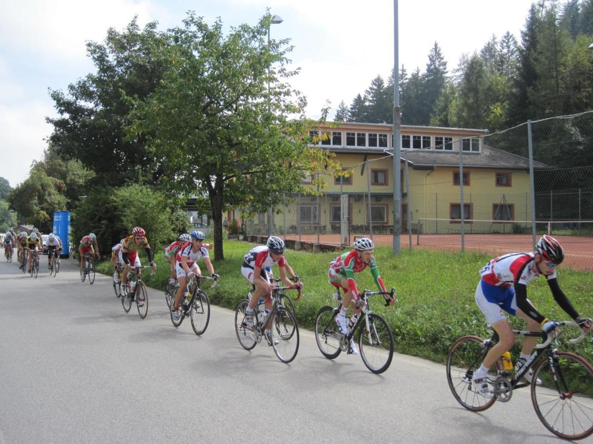 The Art & Sport Hotel Innsbruck Buitenkant foto