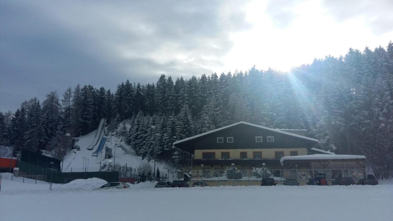 The Art & Sport Hotel Innsbruck Buitenkant foto