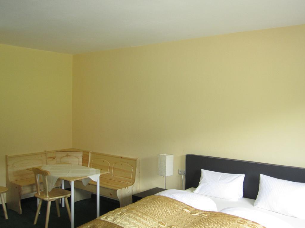 The Art & Sport Hotel Innsbruck Kamer foto